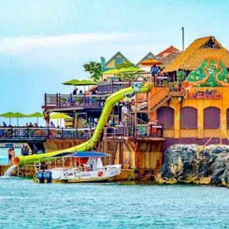 Villa La Rosa With Spectacular View Of Ocho Ríos Exterior foto