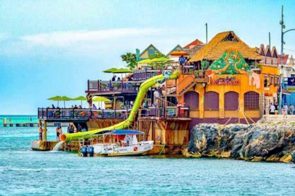 Villa La Rosa With Spectacular View Of Ocho Ríos Exterior foto